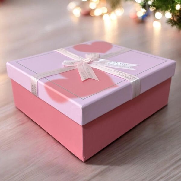 Fiyonklu Pembe Hediye Kutusu